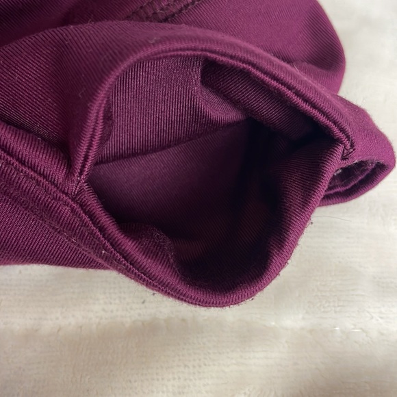 Fabletics Leggings Burgundy/Maroon Sz M - Picture 6 of 10